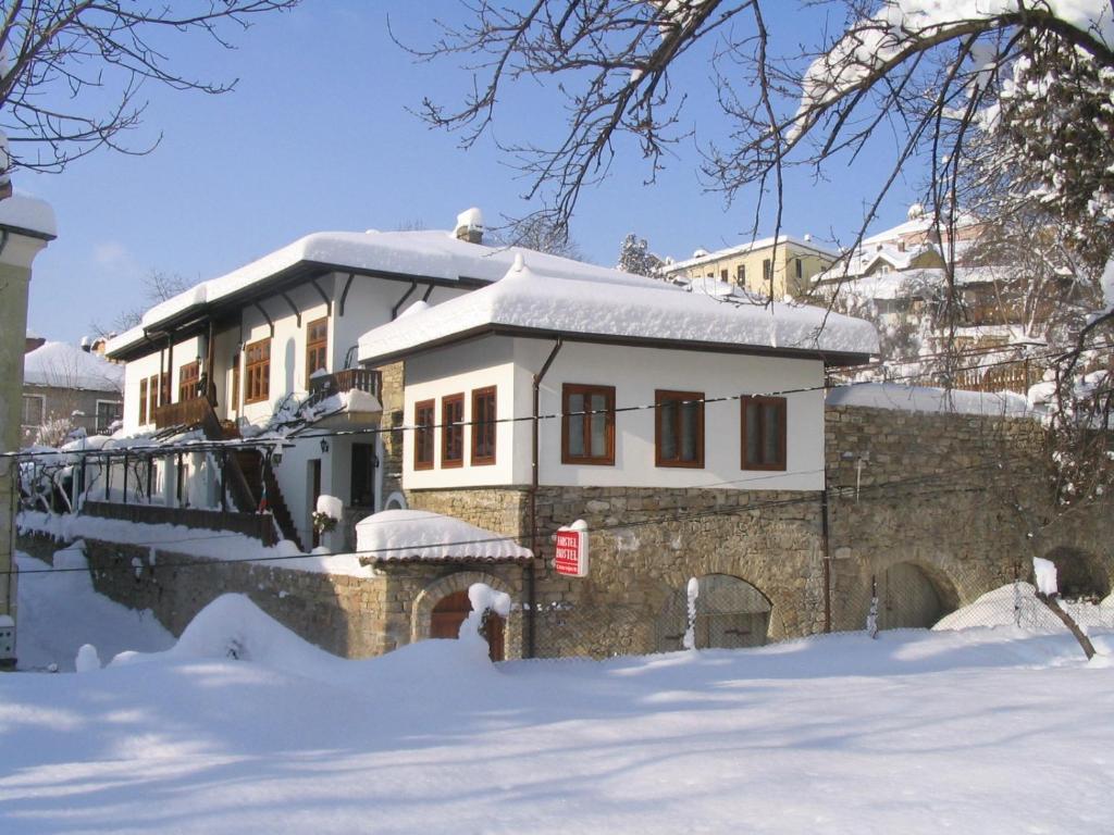Hostel Mostel Weliko Tarnowo Exterior foto